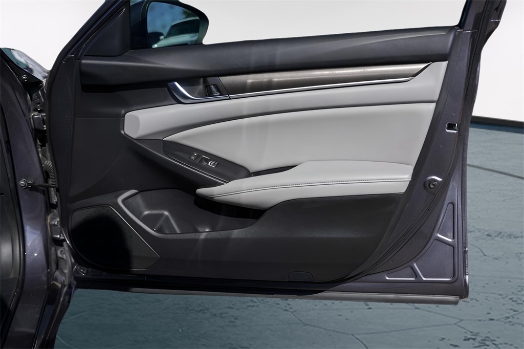 Used Car 2019 Honda Accord  For Sale Under $20,000 In Austin, Texas