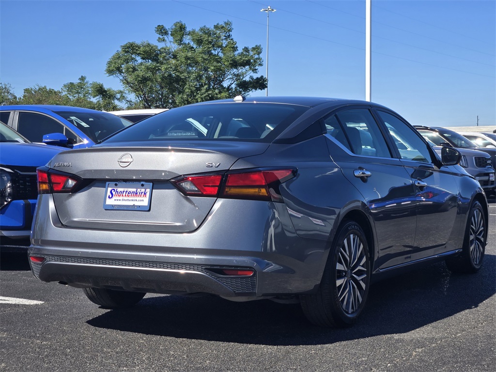 2024 Nissan Altima 2.5 SV Gray at Durrett Motor Company