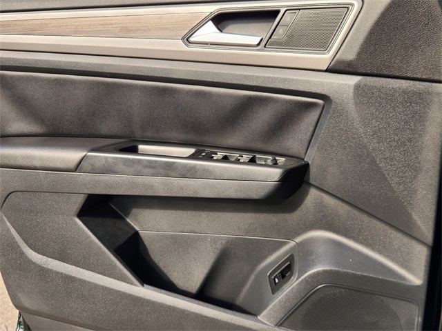 2021 Volkswagen Atlas SEL Green at Westside Lexus