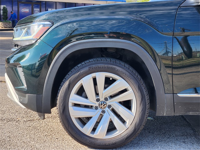 2021 Volkswagen Atlas SEL Green at Westside Lexus