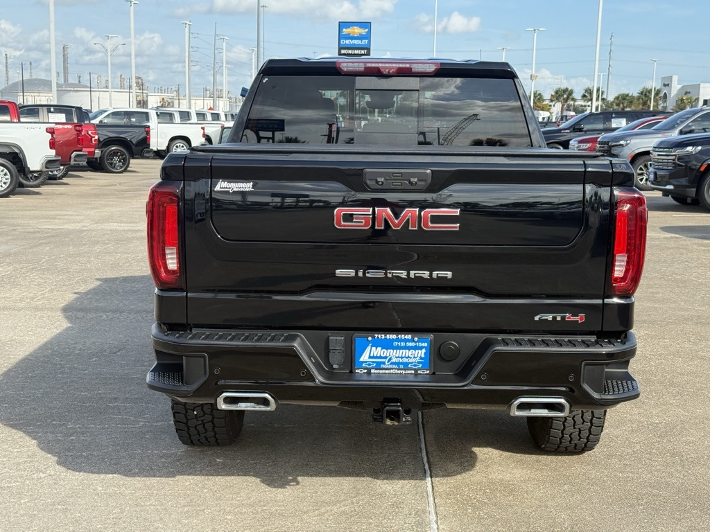 2023 GMC Sierra 1500 AT4 - 11