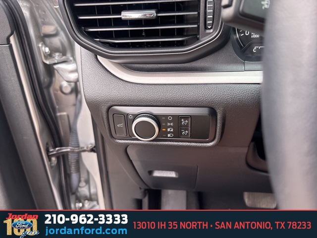 Used Car 2024 Ford Explorer  Xlt For Sale Under $35,000 In San Antonio, Texas