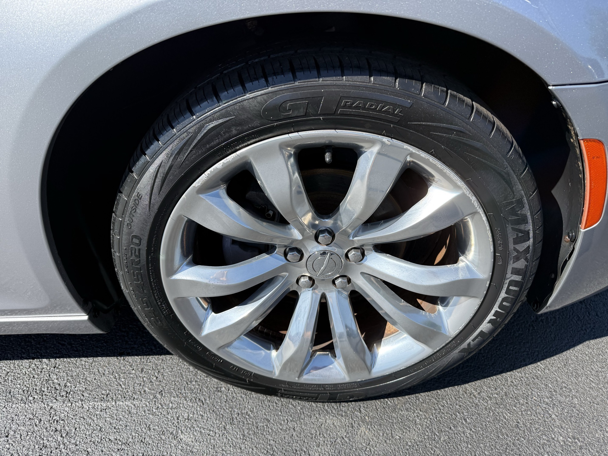 2019 Chrysler 300 S photo 48