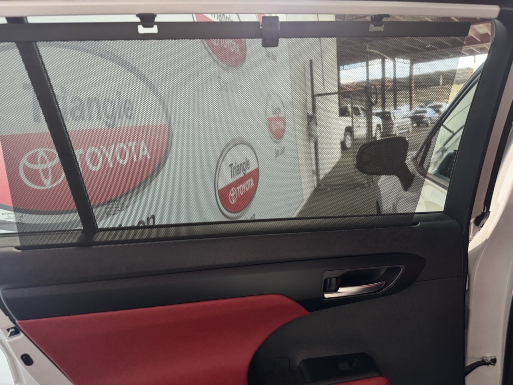 Thumbnail: 2026 Toyota Highlander - 29