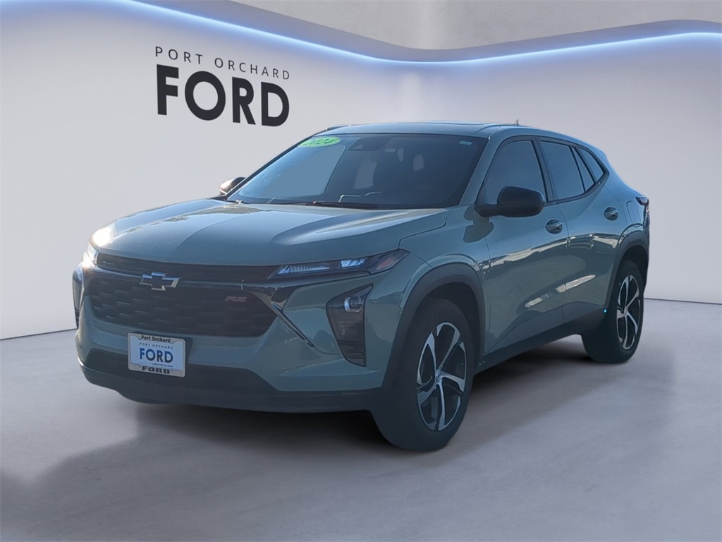 2024 Chevrolet Trax RS with 1RS FWD