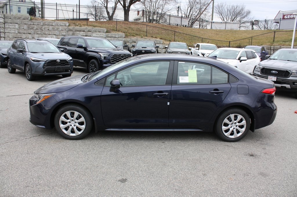 2026 Toyota Corolla LE photo 2