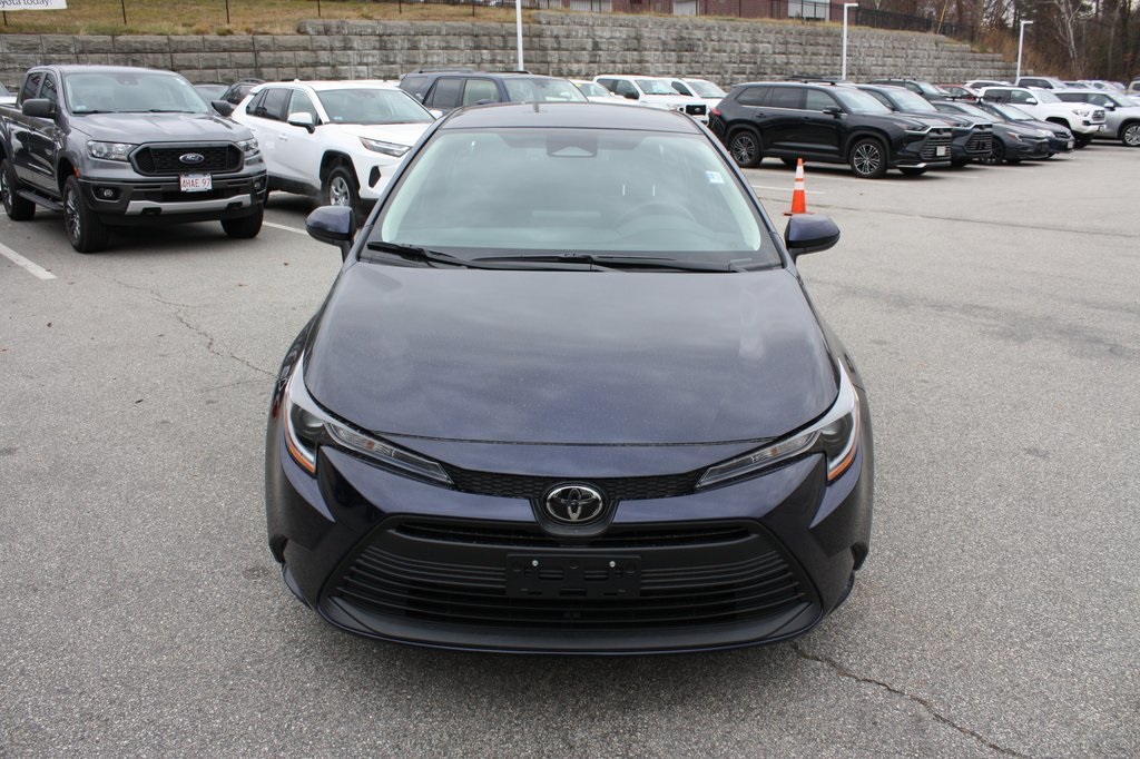 2026 Toyota Corolla LE photo 3