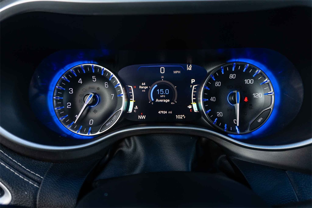 Used Car 2022 Chrysler Pacifica  Touring L For Sale Under $30,000 In San Marcos, Texas