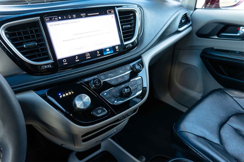 Used Car 2022 Chrysler Pacifica  Touring L For Sale Under $30,000 In San Marcos, Texas