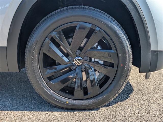 2023 Volkswagen Atlas Cross Sport 3.6L V6 SE w/Technology  at Stokes Volkswagen