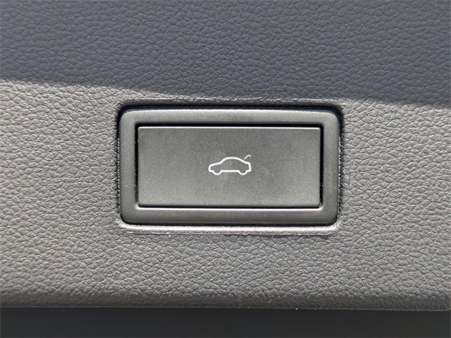 2023 Volkswagen Atlas Cross Sport 3.6L V6 SE w/Technology  at Stokes Volkswagen