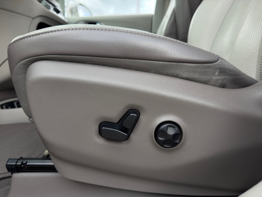 2019 Chrysler Pacifica Touring L Plus White at Durrett Motor Company
