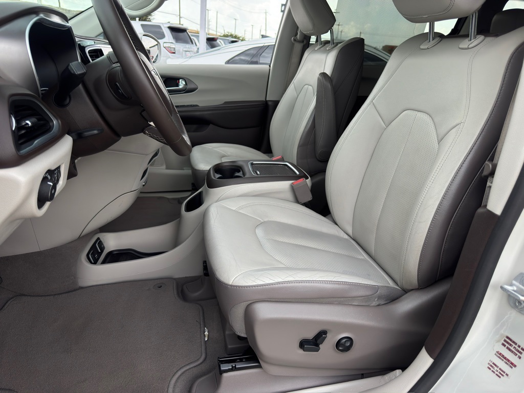 2019 Chrysler Pacifica Touring L Plus White at Durrett Motor Company