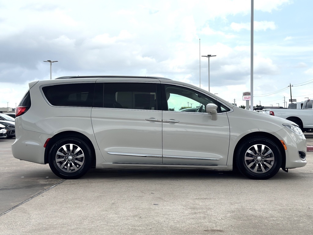 2019 Chrysler Pacifica Touring L Plus White at Durrett Motor Company