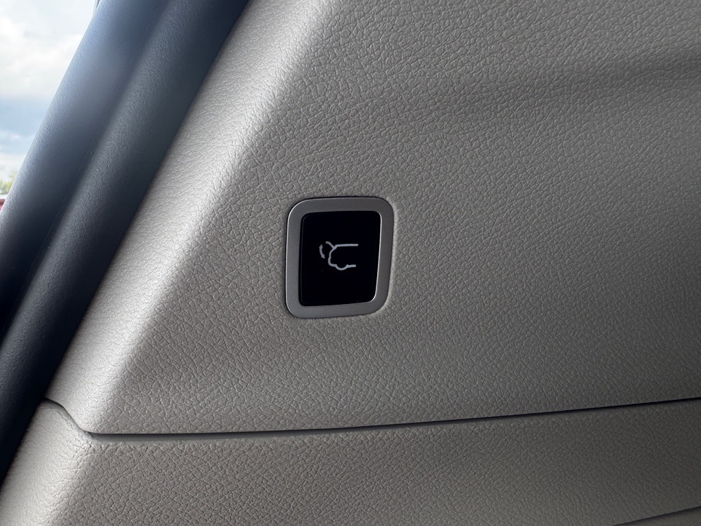 2019 Chrysler Pacifica Touring L Plus White at Durrett Motor Company