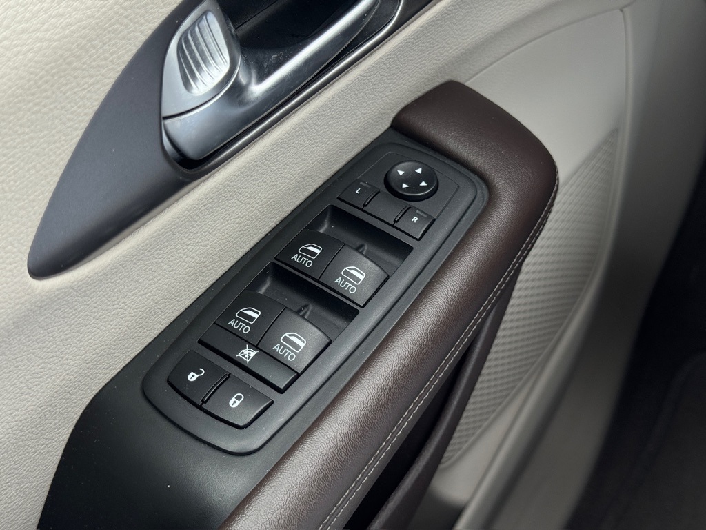 2019 Chrysler Pacifica Touring L Plus White at Durrett Motor Company