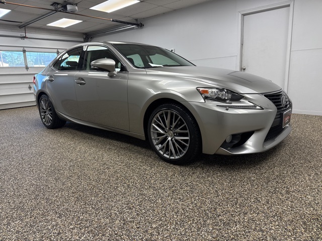 2014 Lexus IS 250 photo 3