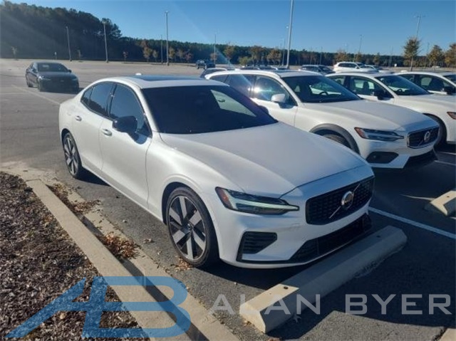 2025 Volvo S60 Recharge T8 Ultra eAWD