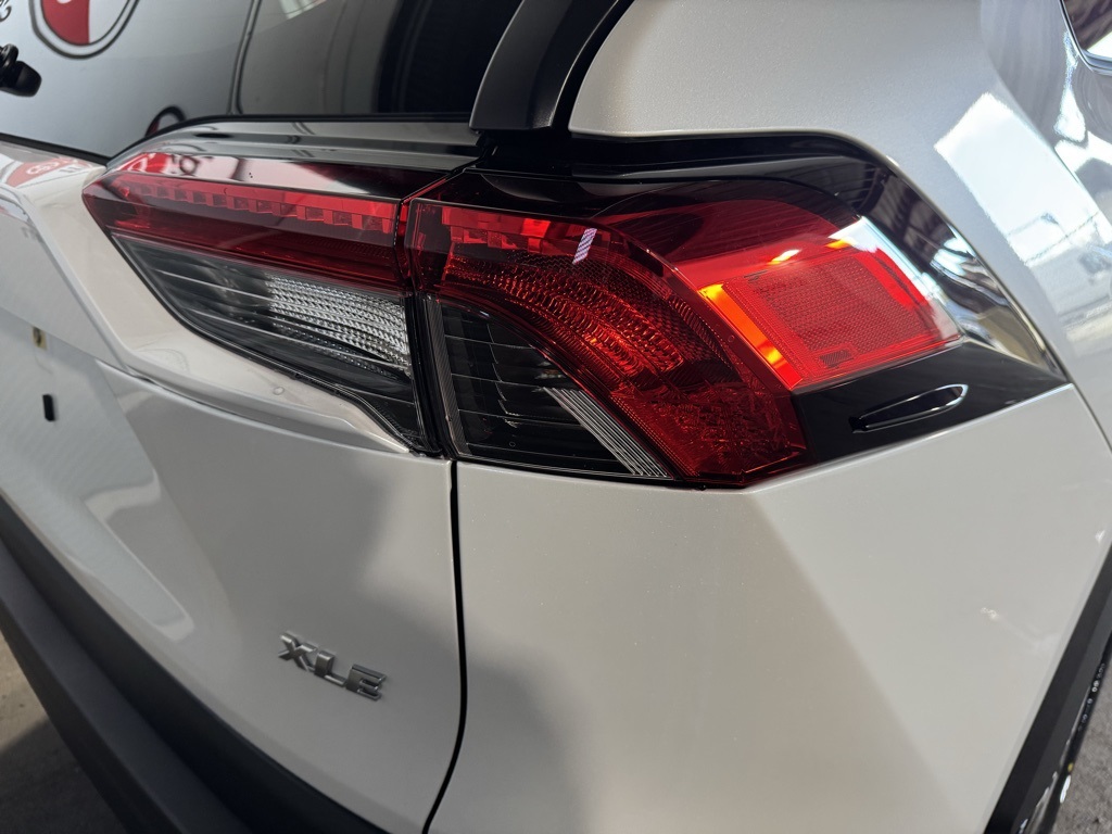 Thumbnail: 2025 Toyota RAV4 - 19