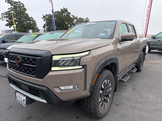 2022 Nissan Frontier PRO-4X Crew Cab 4WD