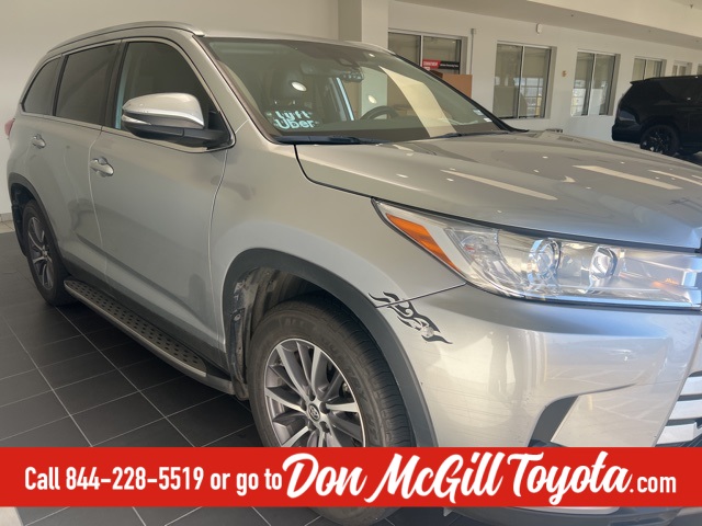 2019 Toyota Highlander XLE Silver at Classic Chevrolet Galveston