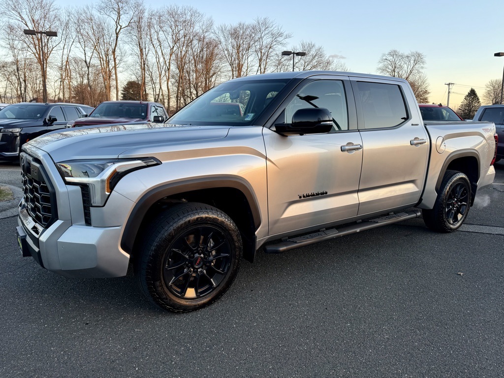 2024 Toyota Tundra Limited CrewMax Cab 4WD