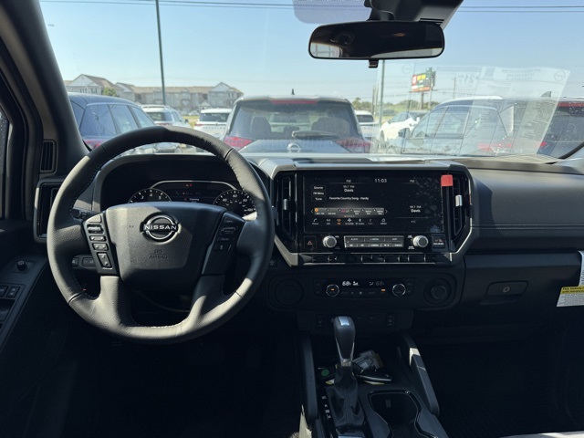 2026 Nissan Frontier SV photo 3