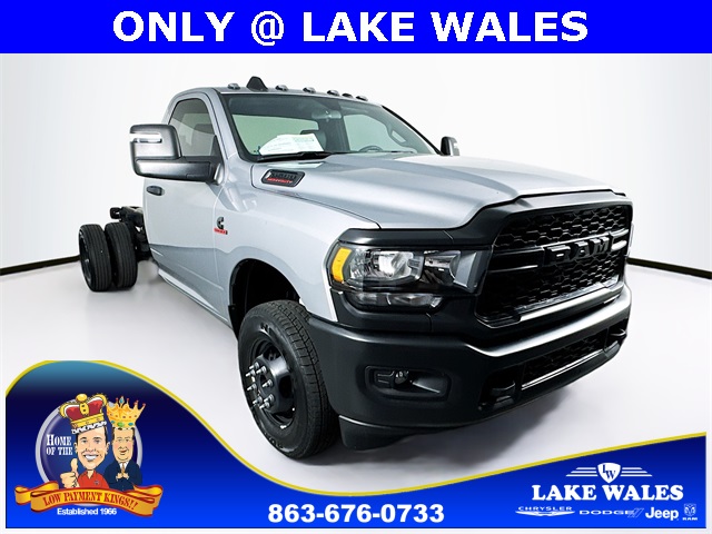 2024 Ram 3500 Tradesman Reg Cab 4x4 Chassis 84" C/A 