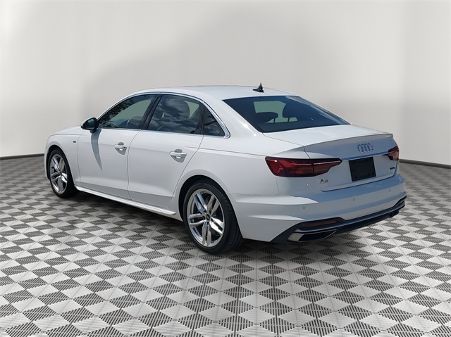 2022 Audi A4 45 S line Premium Plus photo 3