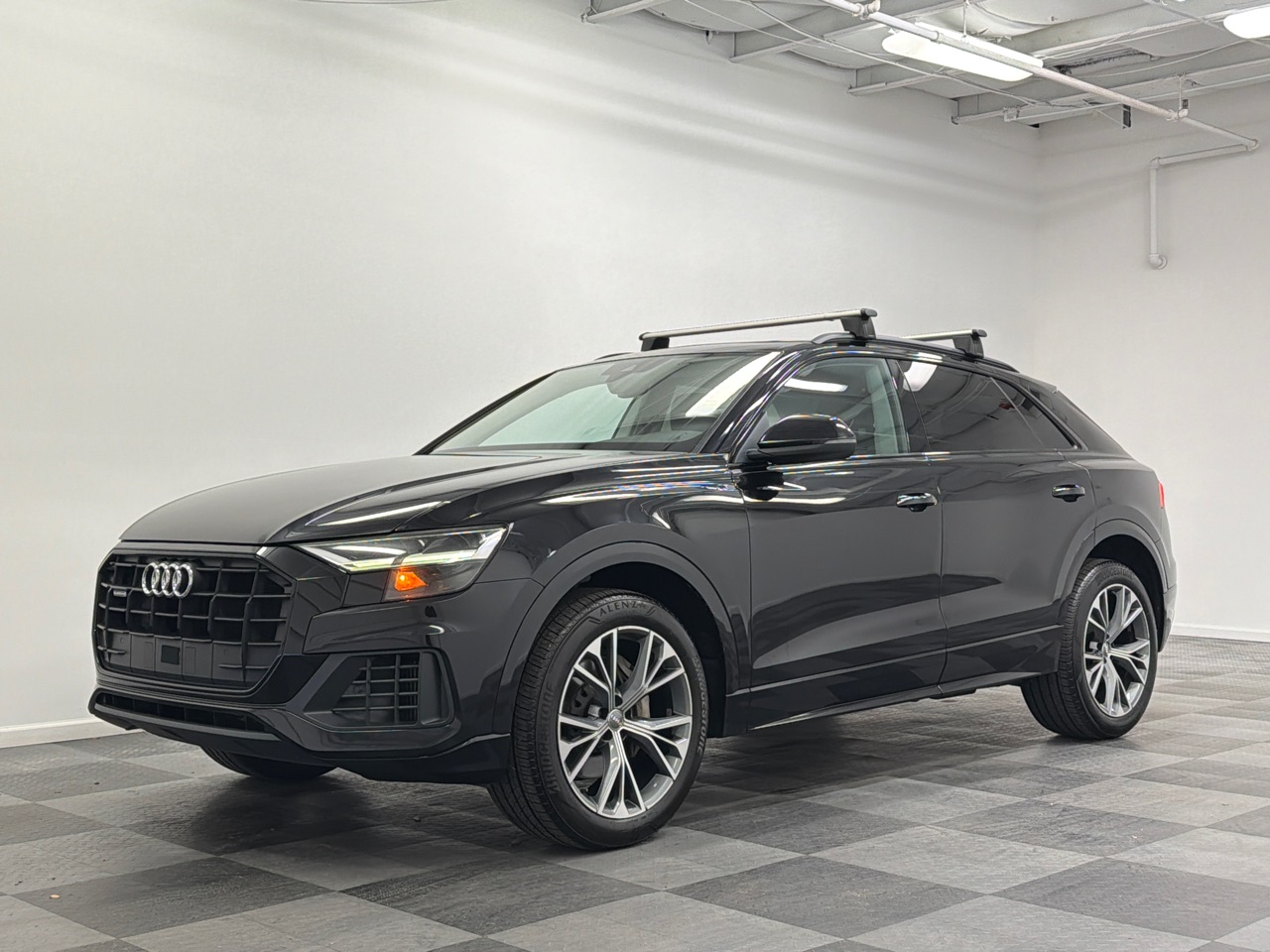 2020 Audi Q8 Premium's photo
