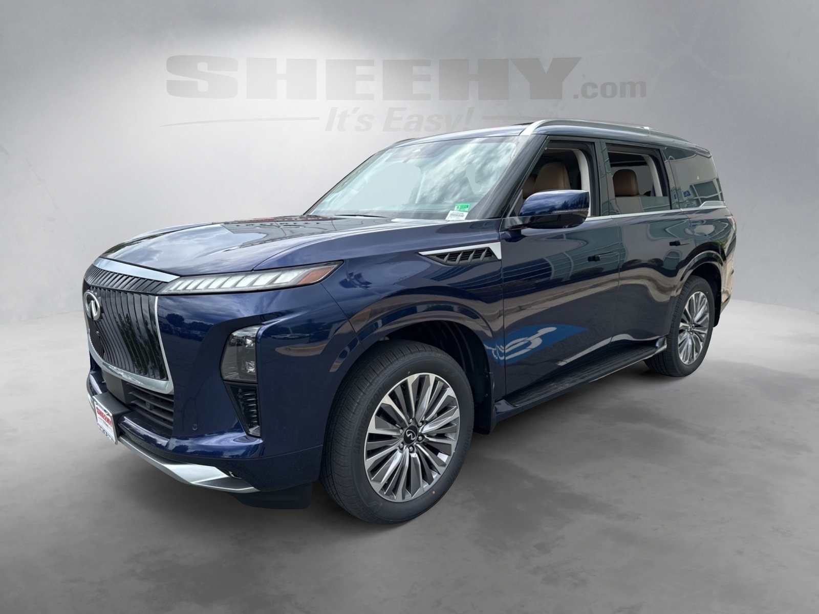 2026 Infiniti QX80 Luxe photo 3