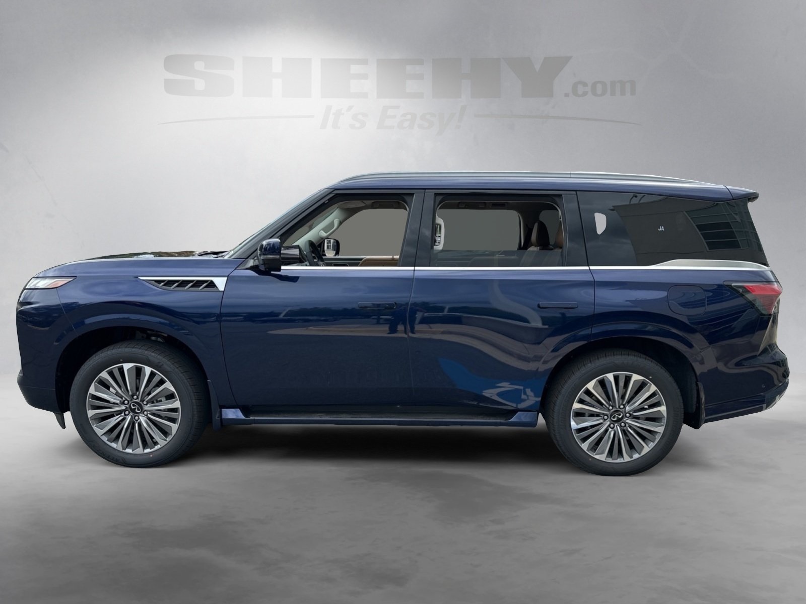 2026 Infiniti QX80 Luxe photo 4