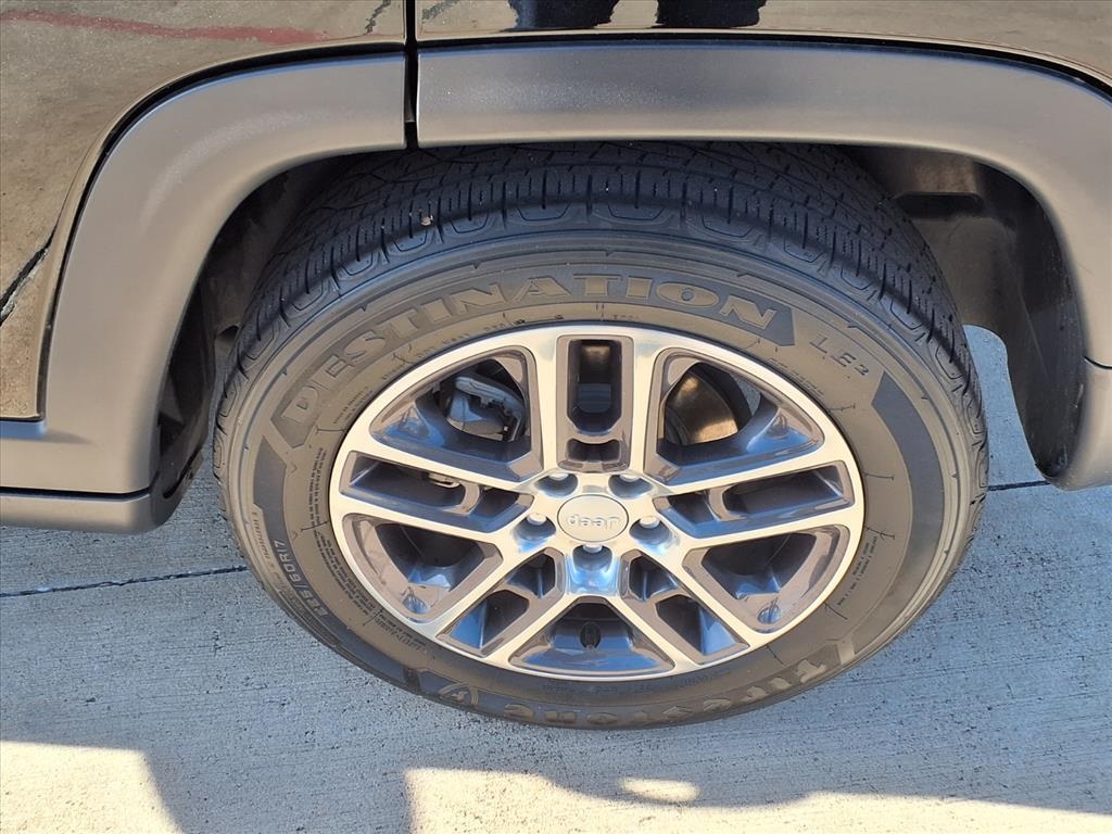 2019 Jeep Compass Latitude Black at Bayshore Chrysler Jeep Dodge Ram