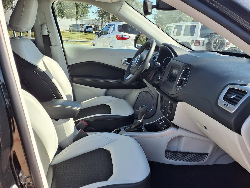 2019 Jeep Compass Latitude Black at Bayshore Chrysler Jeep Dodge Ram