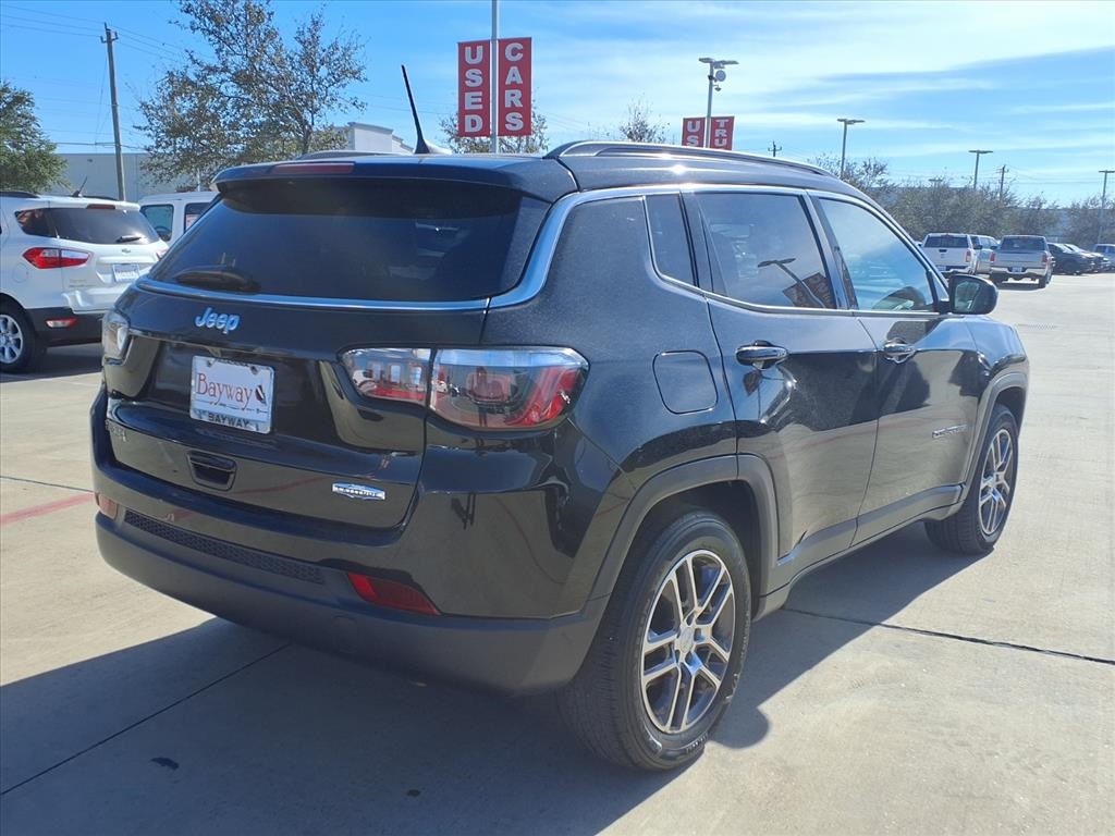 2019 Jeep Compass Latitude Black at Bayshore Chrysler Jeep Dodge Ram