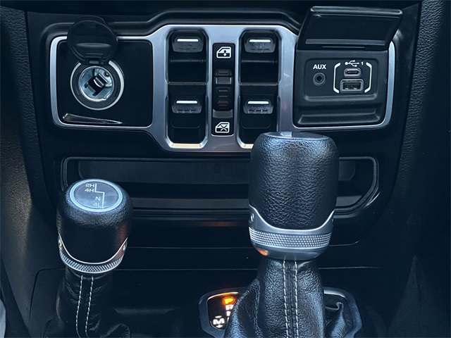 2022 Jeep Gladiator Overland Black at Shottenkirk Kia Fort Bend