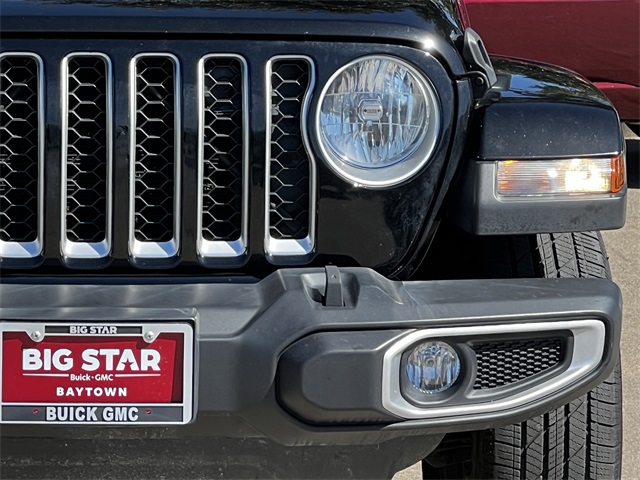 2022 Jeep Gladiator Overland Black at Shottenkirk Kia Fort Bend