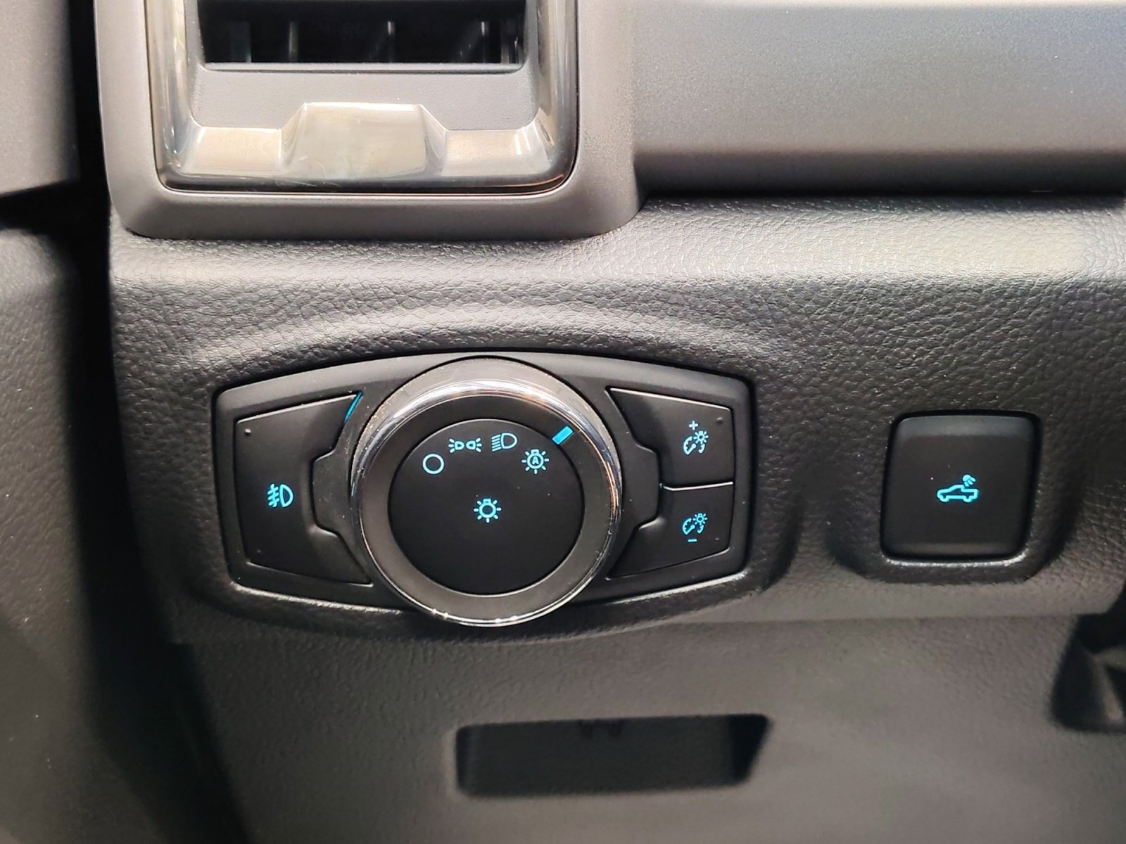 Used Car 2023 Ford Ranger  Xlt For Sale Under $35,000 In San Antonio, Texas
