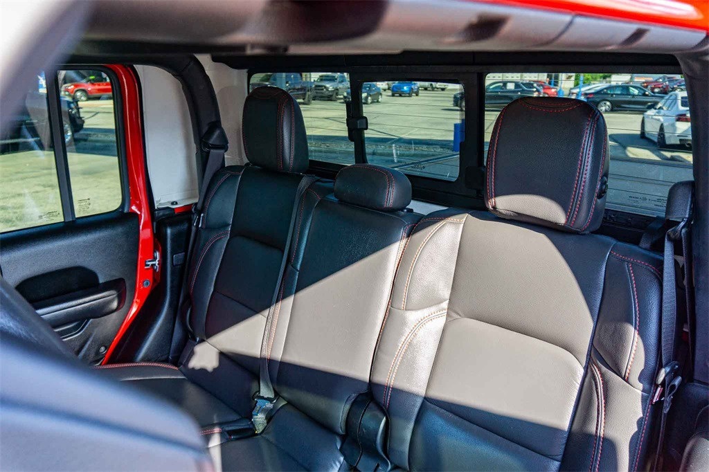 Used Car 2020 Jeep Gladiator  Rubicon For Sale Under $30,000 In San Marcos, Texas