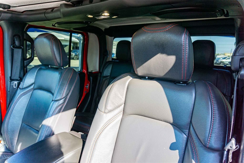 Used Car 2020 Jeep Gladiator  Rubicon For Sale Under $30,000 In San Marcos, Texas