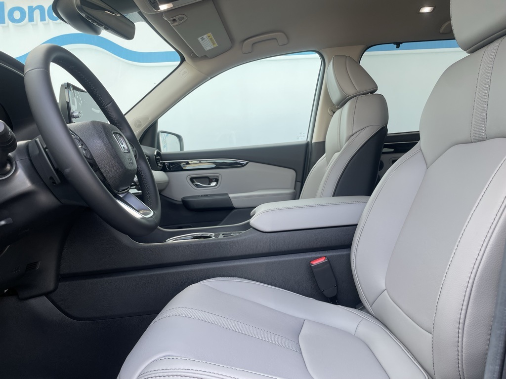 Thumbnail: 2025 Honda Pilot - 8