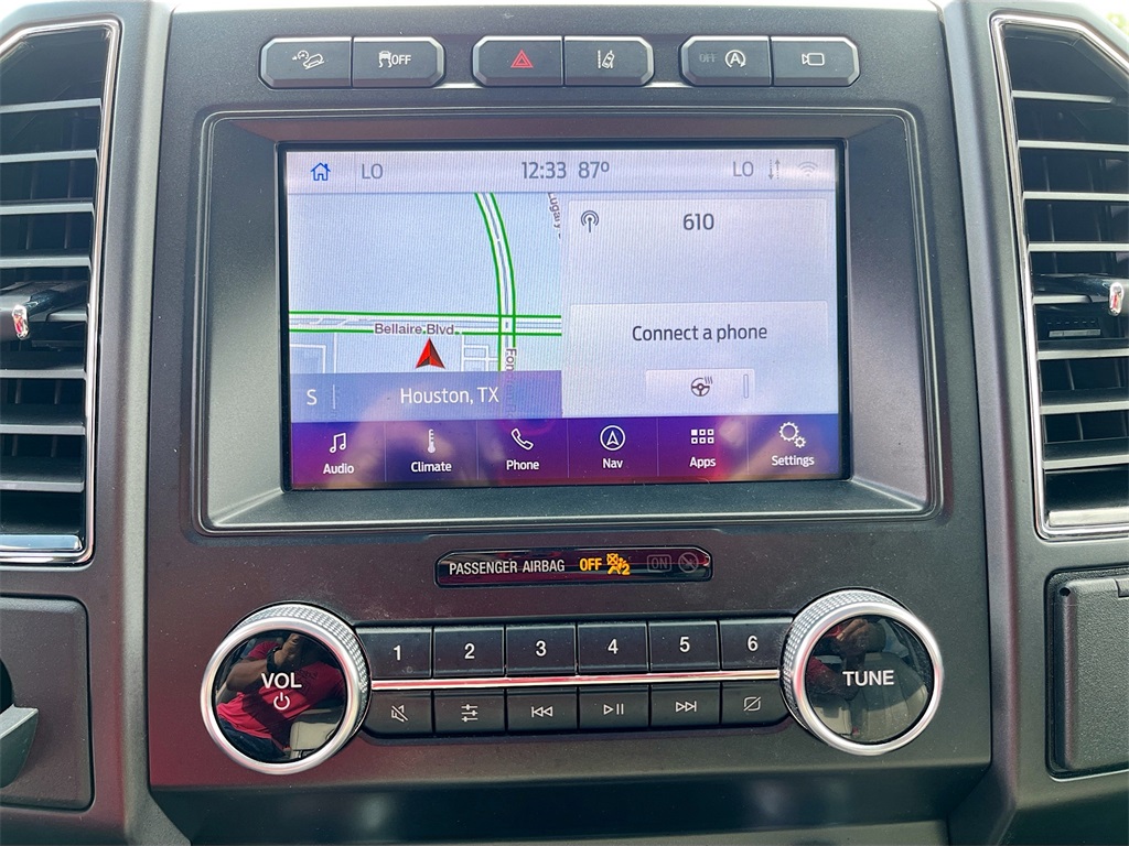 2020 Ford Expedition Limited White at Bravo Nissan