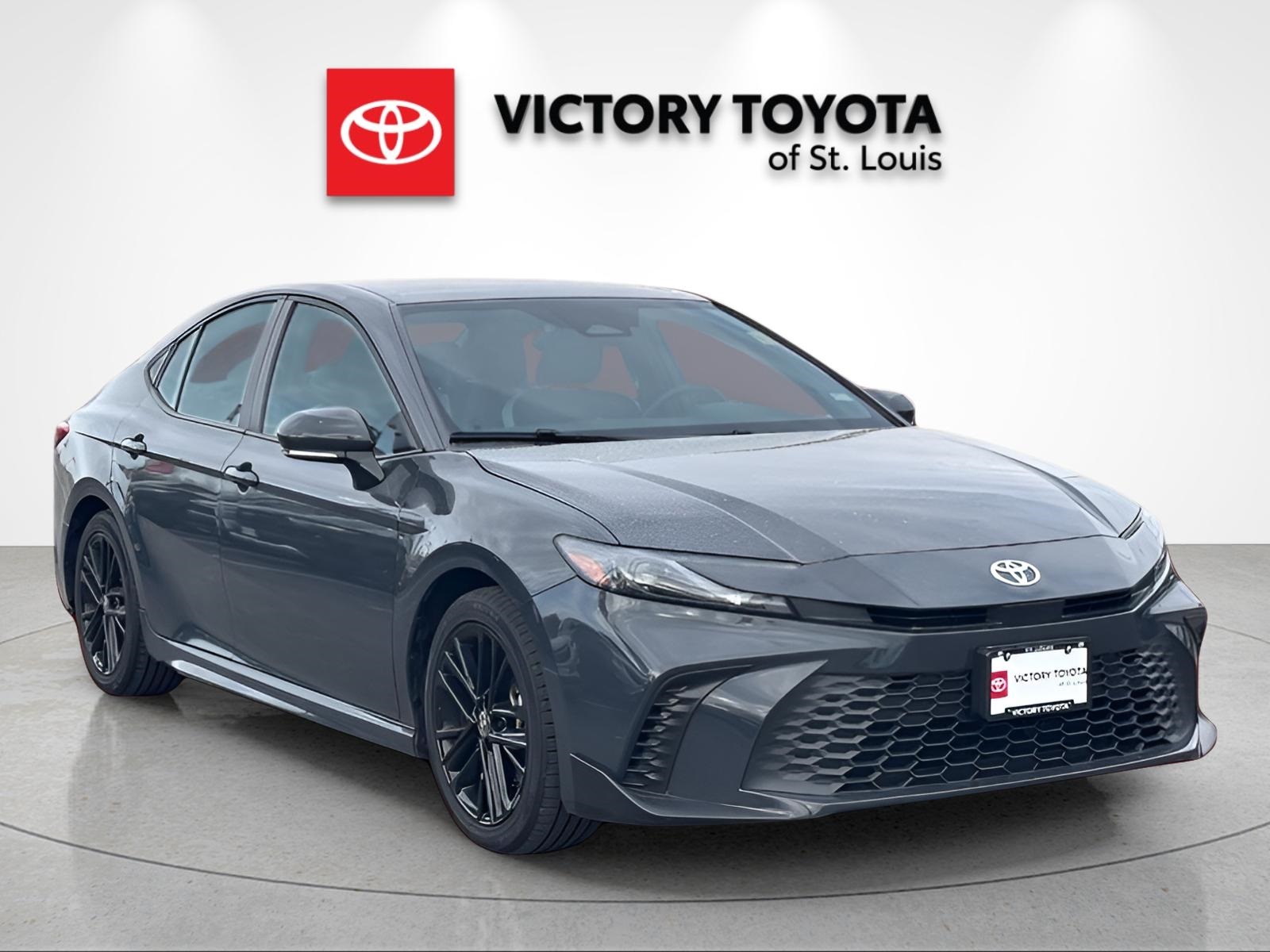 2025 Toyota Camry SE FWD