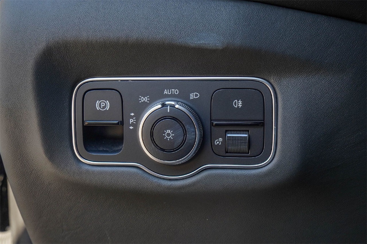 Used Car 2022 Aston Martin Vantage  For Sale Price N/a In Austin, Texas