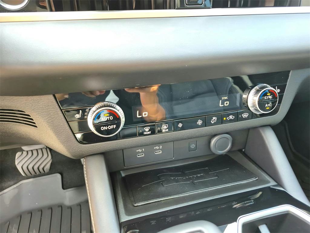 2025 Mitsubishi Outlander SE  at Mac Haik CDJR North Houston