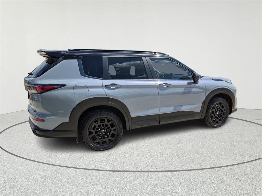 2025 Mitsubishi Outlander SE  at Mac Haik CDJR North Houston