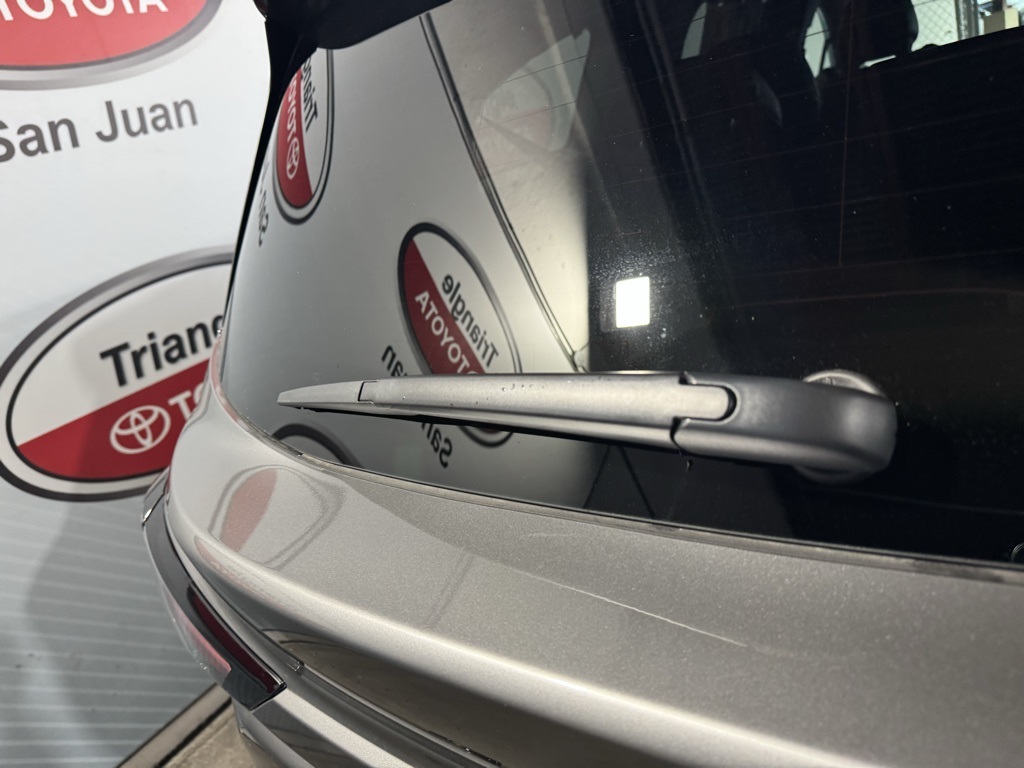 Thumbnail: 2026 Toyota Sienna - 20