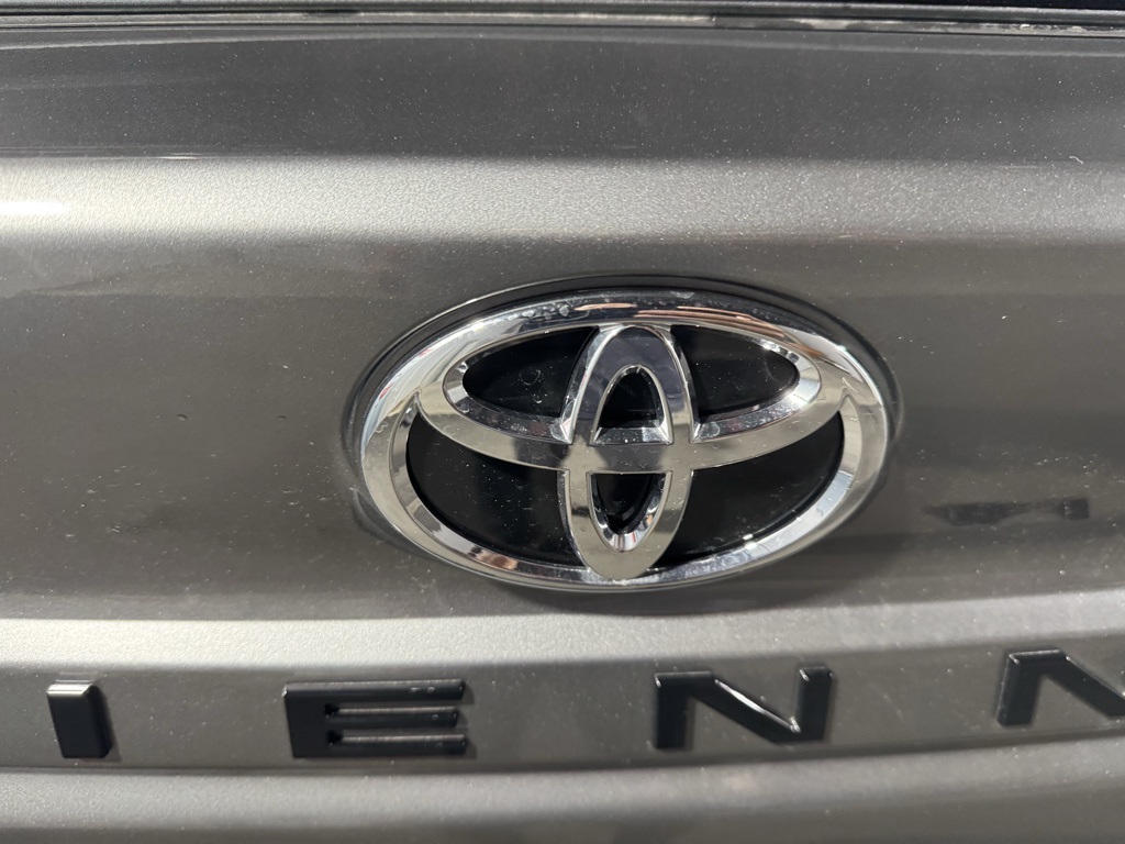 Thumbnail: 2026 Toyota Sienna - 22