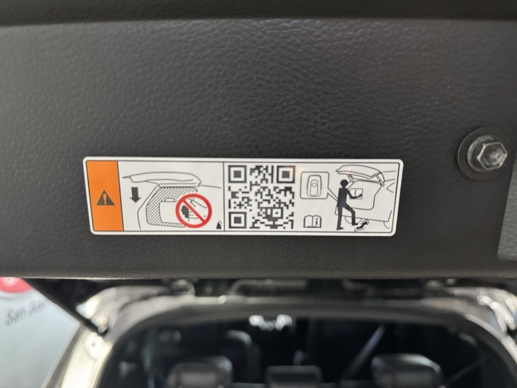 Thumbnail: 2026 Toyota Sienna - 25