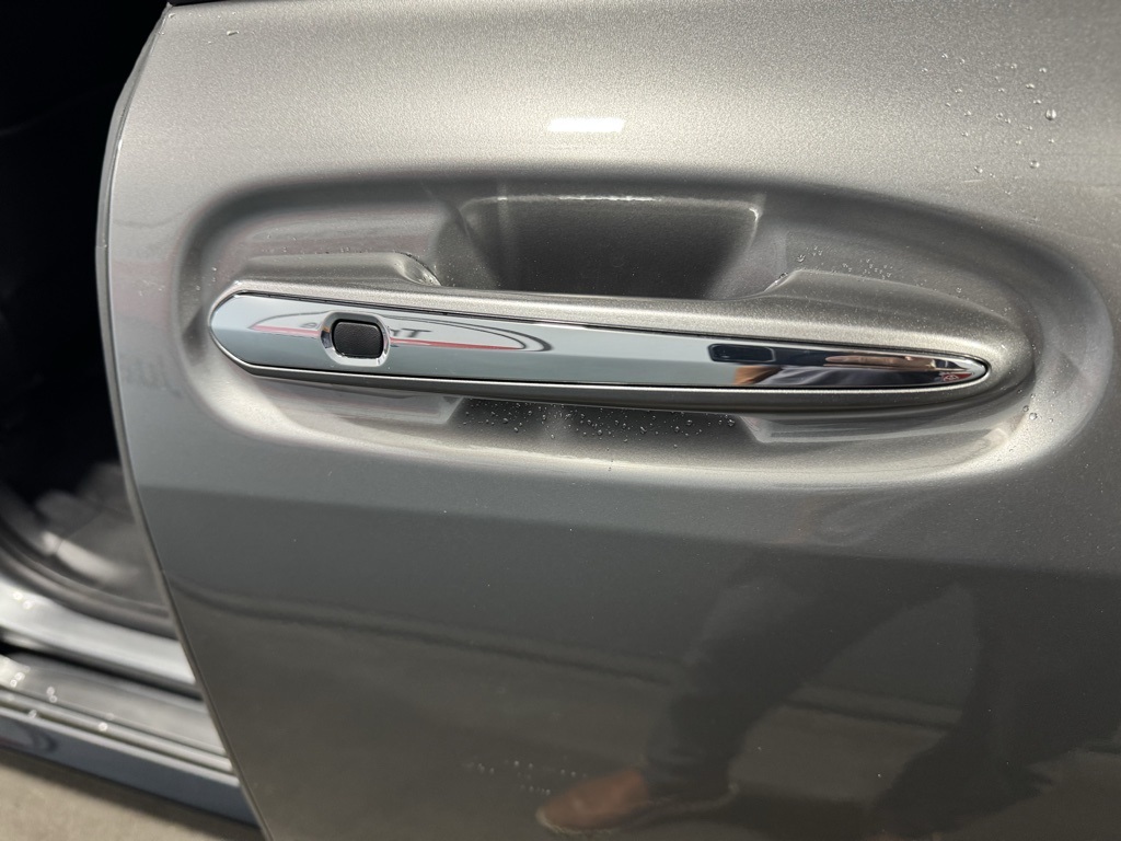 Thumbnail: 2026 Toyota Sienna - 27